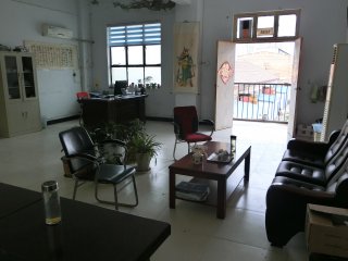 全自動(dòng)充電機(jī)業(yè)績(jī)?cè)賱?chuàng)新高，離不開辛勤的你們